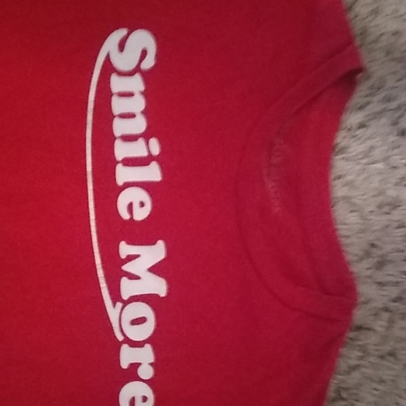smile more t-shirt - Picture 2 of 3